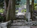 万福寺境内の趣が感じられる石段と石畳