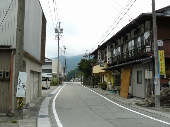 ��������F������