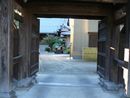 円龍寺山門から見た境内の様子