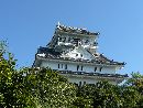 岐阜城天守閣を真っ青な青空をバックに写した写真