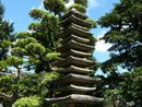 松林寺境内に建立されている石造多層塔