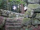 萩原諏訪城の石垣と石段を撮った画像
