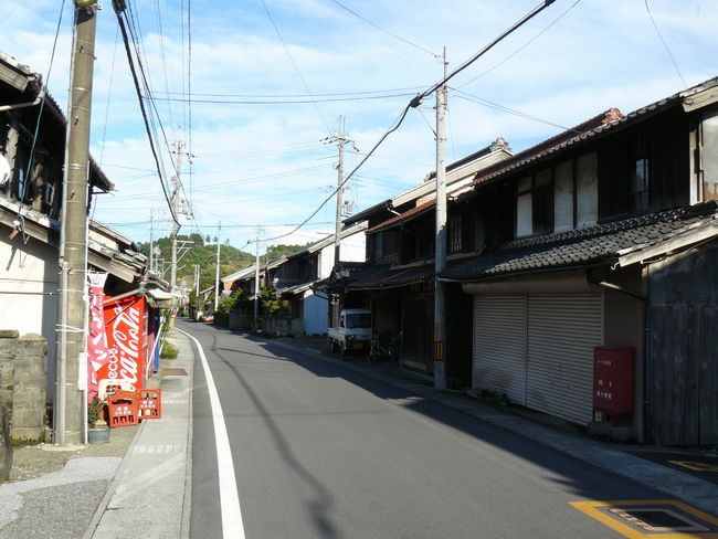 歴史が感じられる古い街並みが残る今須宿
