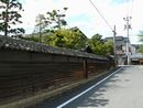 肥田家住宅（中津川村庄屋居宅）屋敷を取り囲む板塀