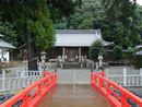 各務の舞台の境内に架かる村国神社の神橋
