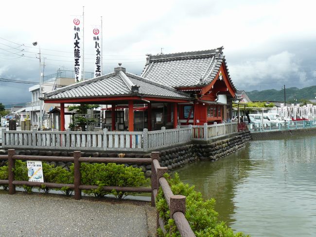 �������r