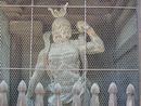 円鏡寺山門に安置されている木造金剛力士立像（阿形像）