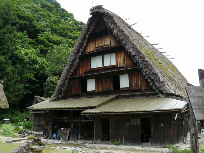 ���쑺�E���R�ƏZ��