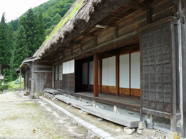 ���쑺�E���R�ƏZ��