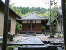 小野寺参道石畳から見た本堂