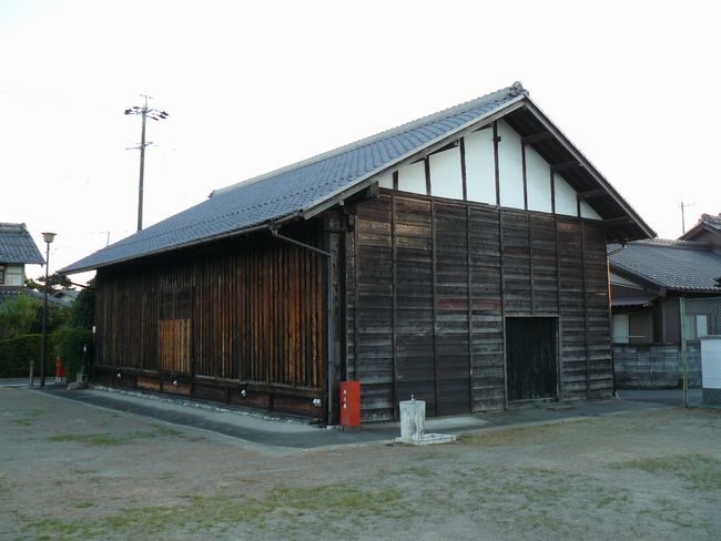 �^�K�̐l�`����