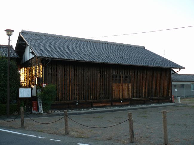 �^�K�̐l�`����