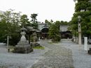 八幡神社参道の石畳と石燈篭