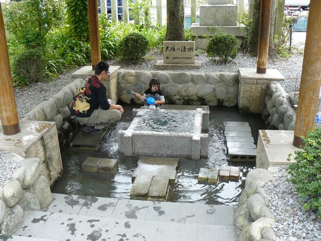 �����_��