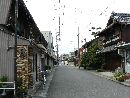 墨俣宿（大垣市）の重厚な入母屋､妻入の町屋がある町並み：写真