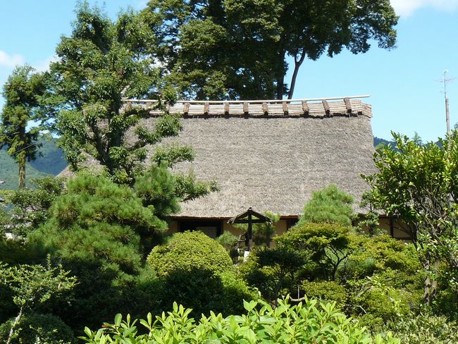 �q���ƏZ��