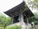 関善光寺の長い歴史に時を刻む鐘楼