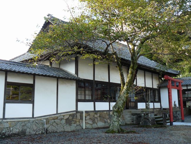 �փ������E������