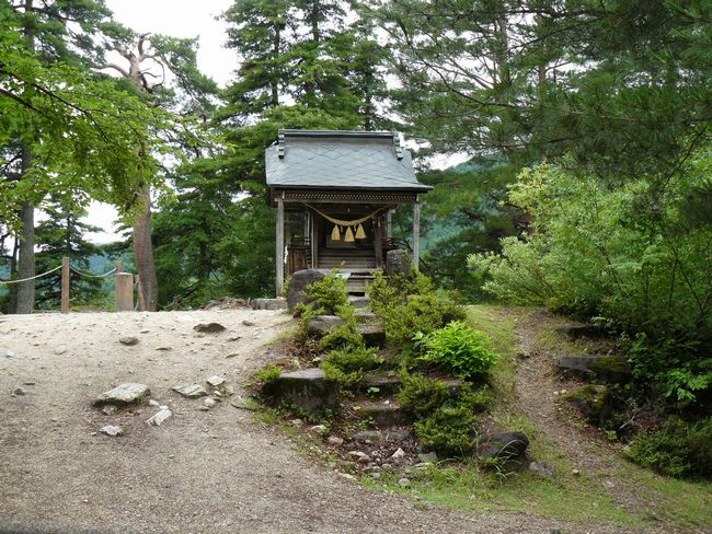 ������E�E��