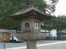 桜山八幡宮境内に設けられた石燈篭