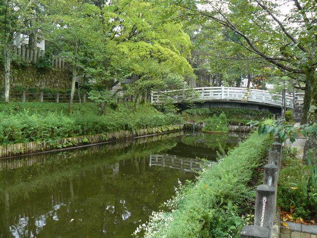 ���R�s�E���R��