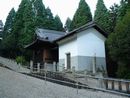 八幡神社神楽殿と宝庫