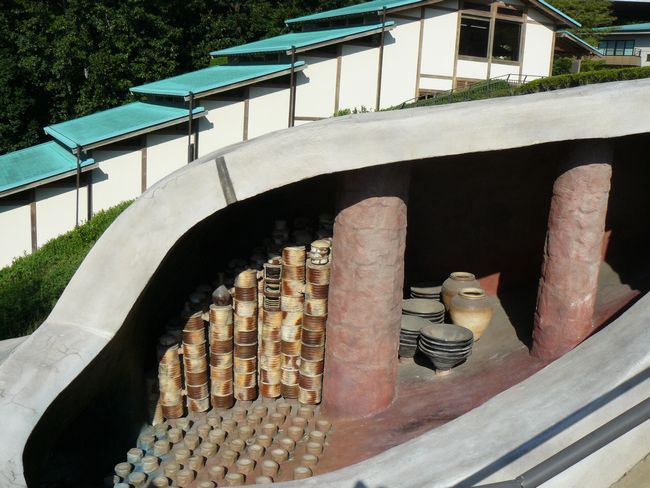 �����~����q��