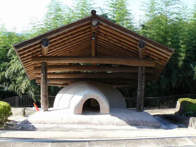 �����~����q��