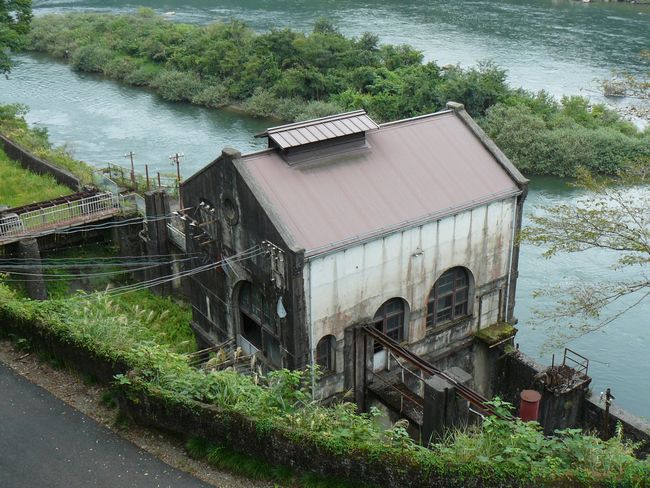 旧放水口発電所