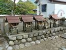 熊野神社の境内に鎮座している境内社群